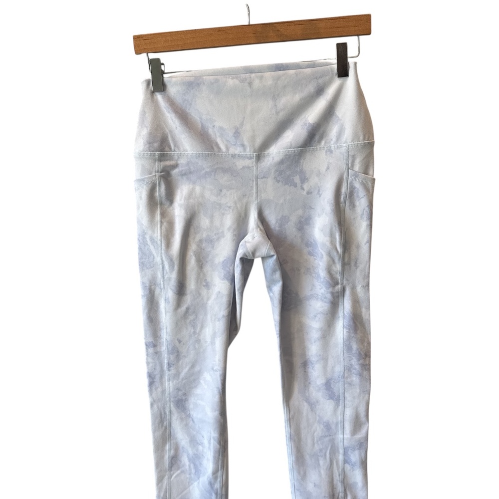 Women's RBX‎ Cropped Leggings Size M EUC Athletic Active Yoga Blue